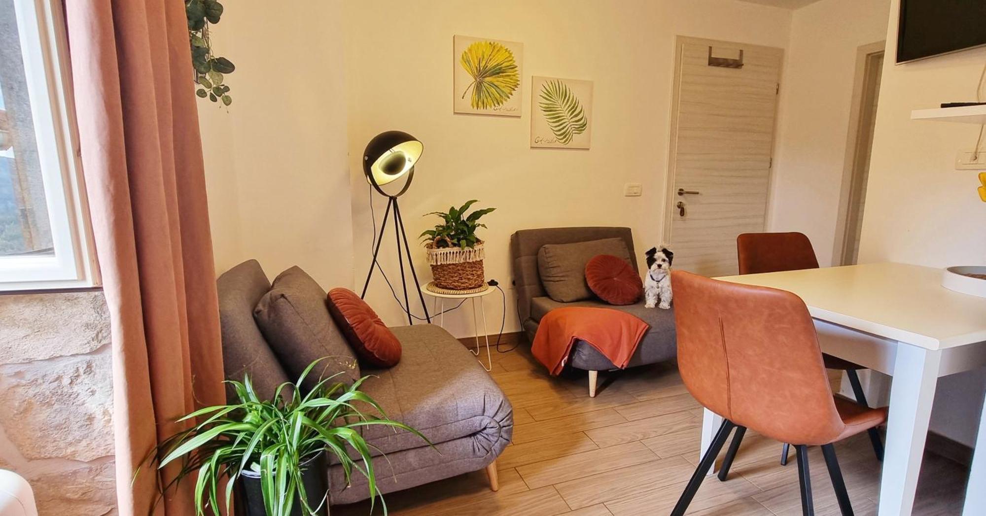 Apartment In The Smallest Town In The World Hum 外观 照片